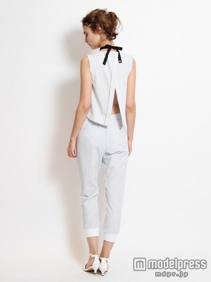 バックオープンオールインワン「snidel」16,200円(税込)