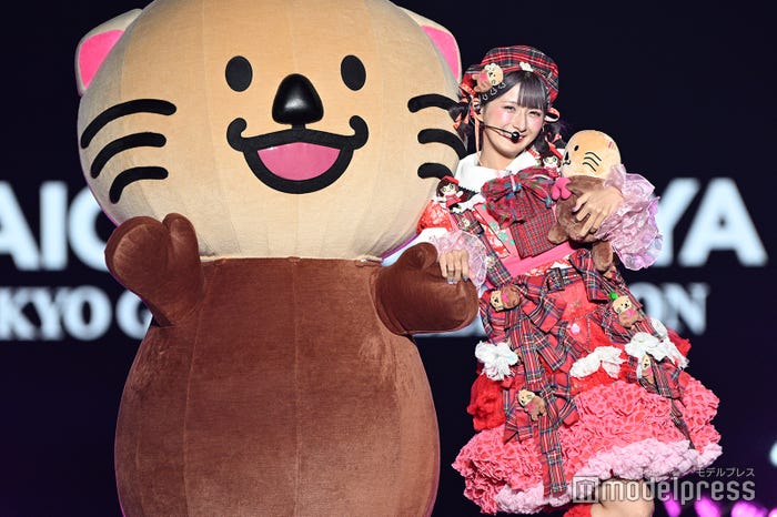 らこぽん、しなこ(C)モデルプレス