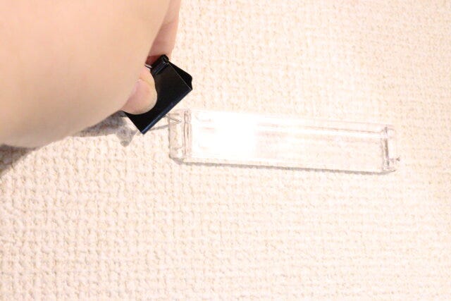 アクセサリー用可動フック　取り付け方法