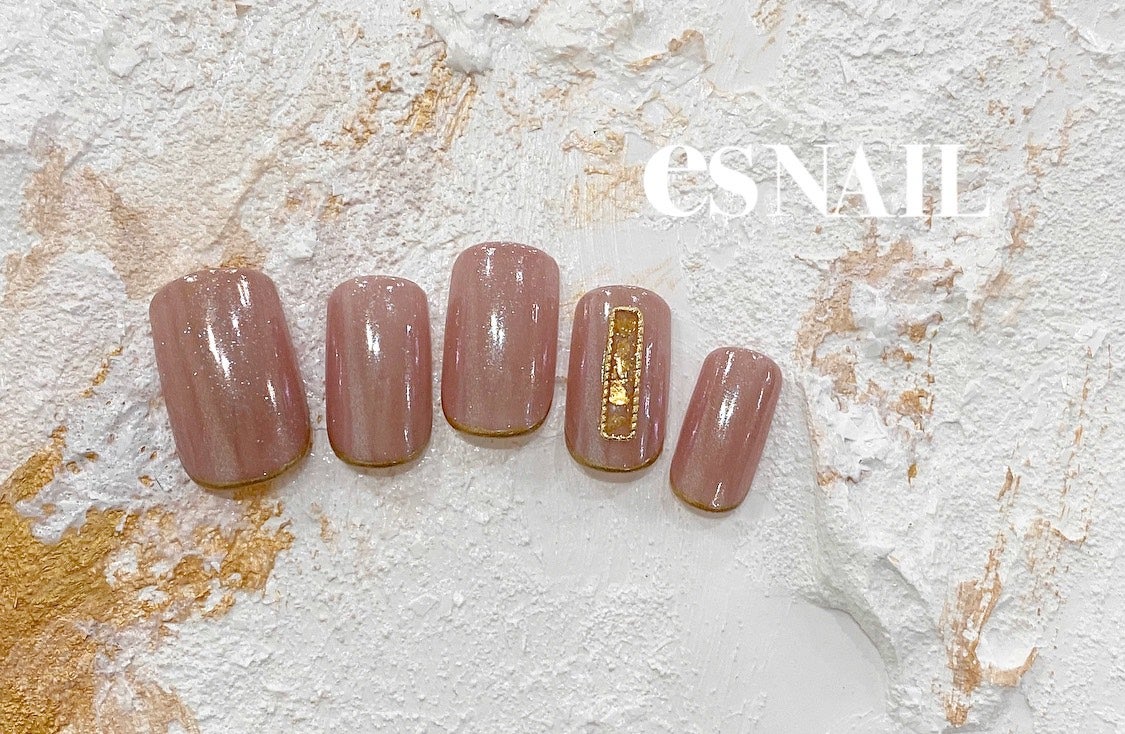 うる艶オーロラヴェール（画像提供：esNAIL）