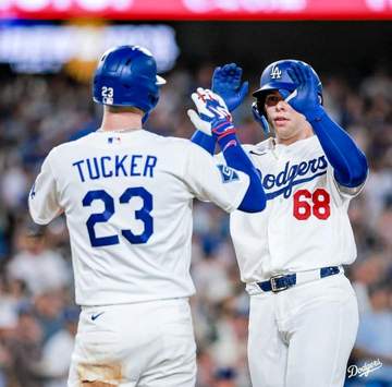 ドジャース ラッシングが特大の12号3ラン！確信の一撃も表情変えず 佐々木朗希援護弾に本拠地が大歓声に包まれる