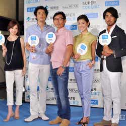 (左から)近藤しづか、敦士、石田純一、前田智子氏、干場義雅氏