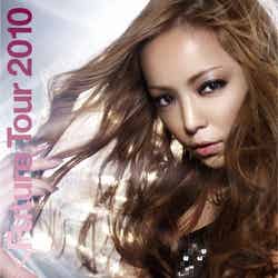 安室奈美恵Blu-ray「namie amuro PAST＜FUTURE tour 2010」（avex trax、2010年12月15日発売）