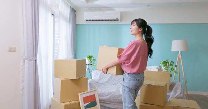 過去の恋愛の思い出の品を整理する