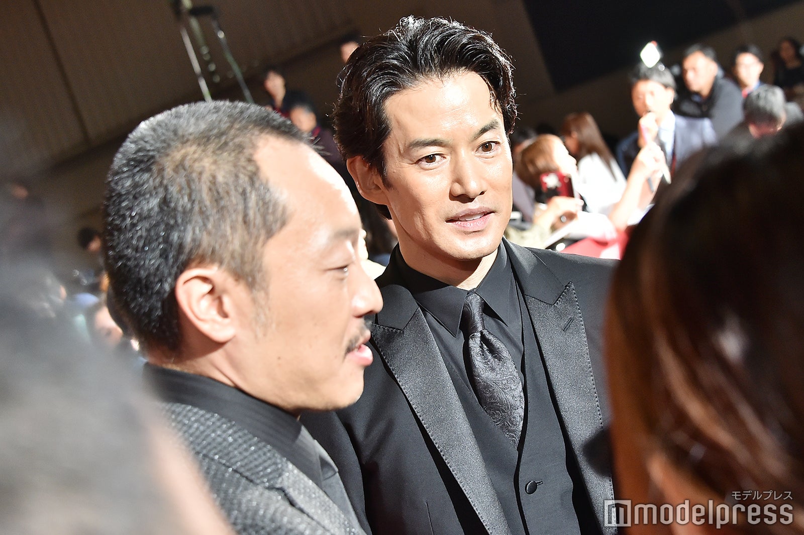 音尾琢真、竹野内豊（C）モデルプレス