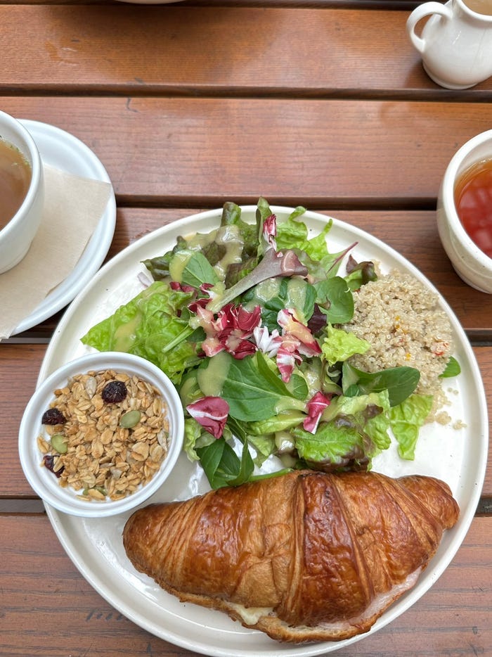 夢咲めろあ「映画とグルメと、日常。」(提供写真)