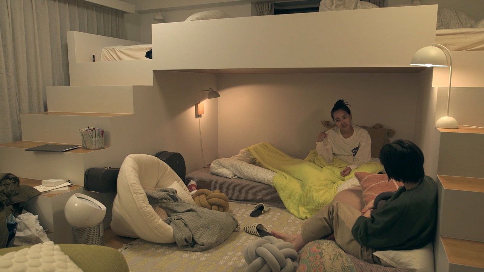 春花、香織「TERRACE HOUSE TOKYO 2019-2020」4th WEEK（C）フジテレビ／イースト・エンタテインメント