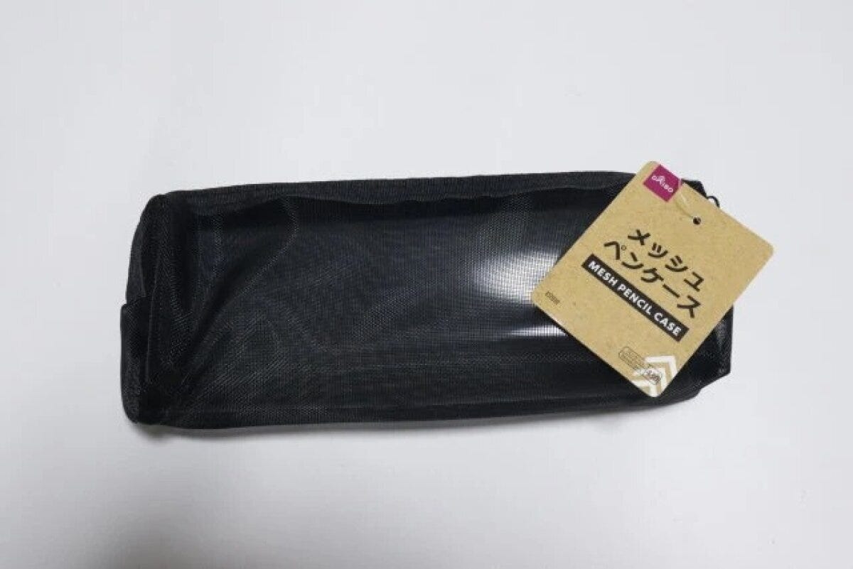 ダイソー　メッシュペンケース　パッケージ