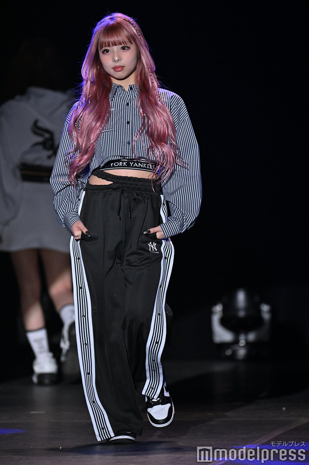 （C）モデルプレス