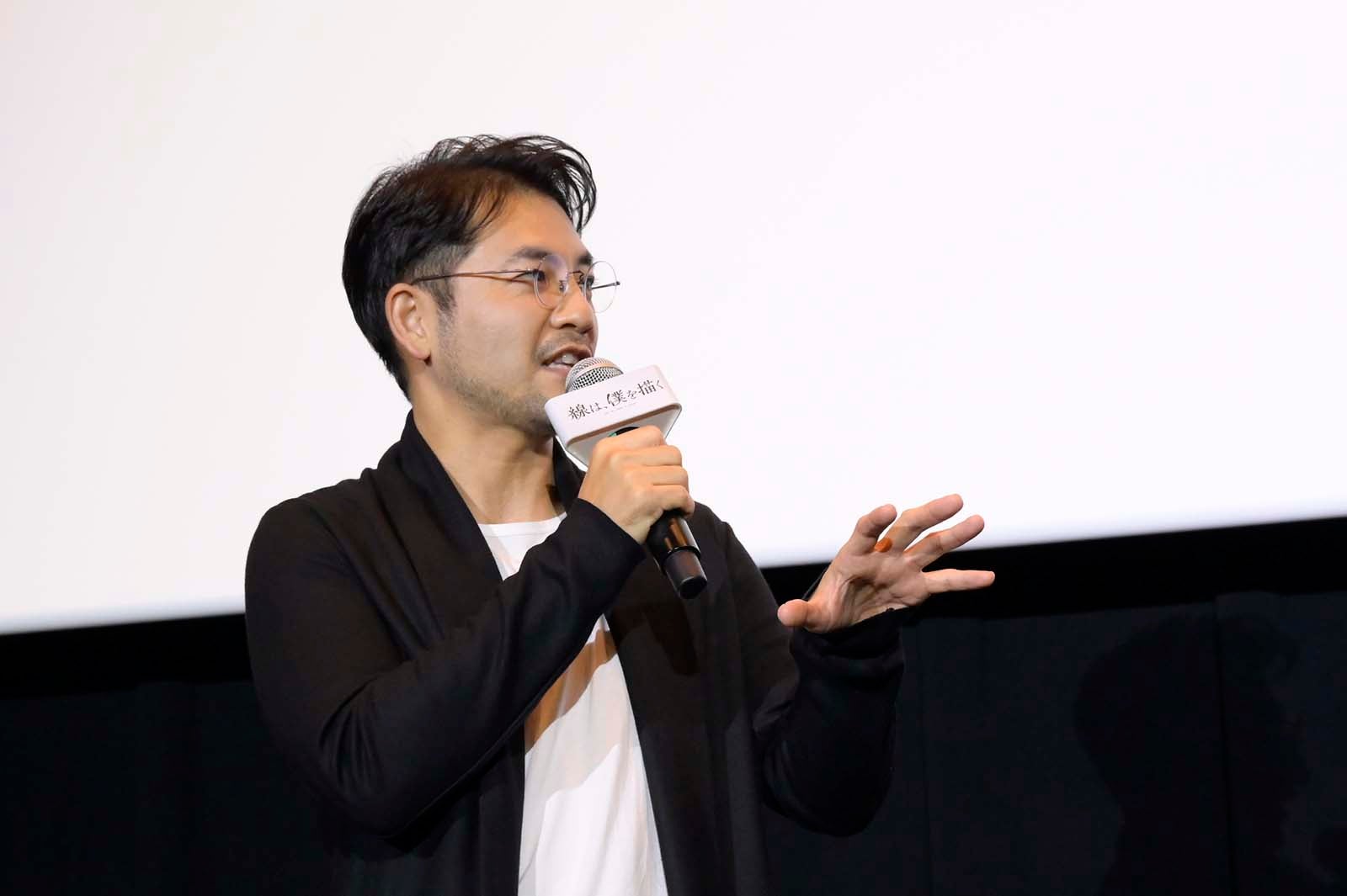 小泉徳宏監督 （C）砥上裕將／講談社（C）2022映画「線は、僕を描く」製作委員会