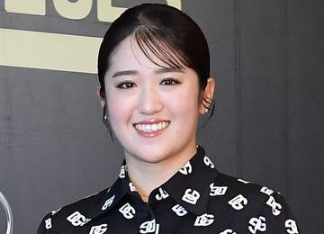 女子ゴルフ 稲見萌寧×侍ジャパン新ユニホームに「かわい～い」「一緒にキャッチボールしよう」ファン反響 高級感漂う桐箱に収められ戦闘服も公開