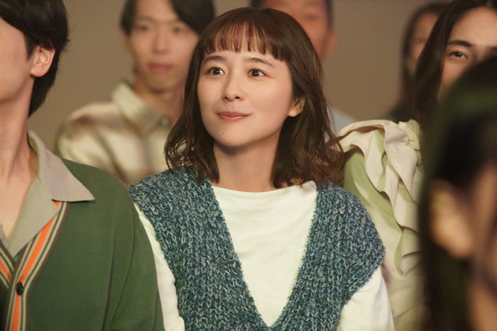 堀田真由「若草物語―恋する姉妹と恋せぬ私―」第8話(C)日本テレビ
