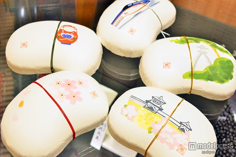 「まめや金澤萬久」の「豆箱」