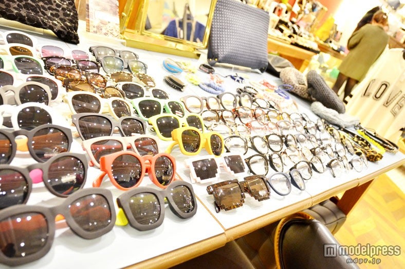 サングラスも種類が豊富