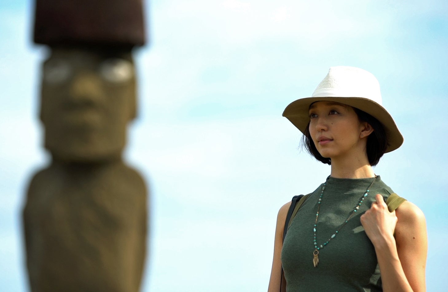 松島花、“究極のリゾート地”タヒチ＆イースターへ　楽園の奥に潜む素顔に迫る