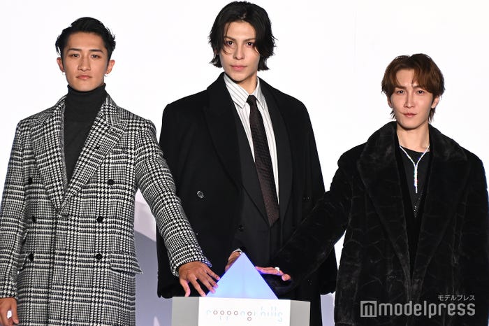 六本木に冬の訪れを知らせた岩本照、ラウール、渡辺翔太(C)モデルプレス