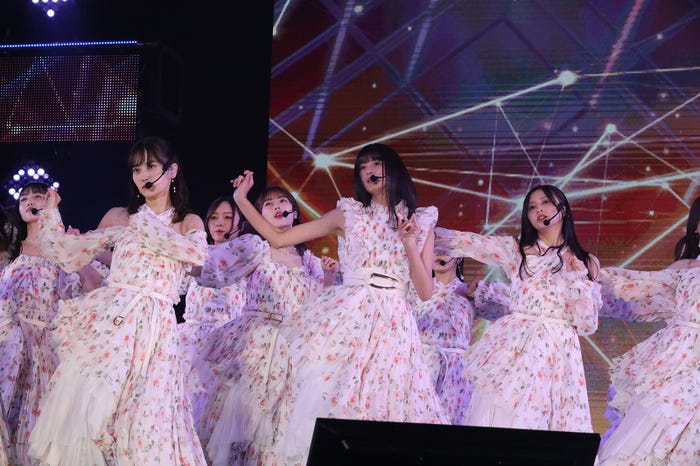 乃木坂46(C)Rakuten GirlsAward 2023 S/S