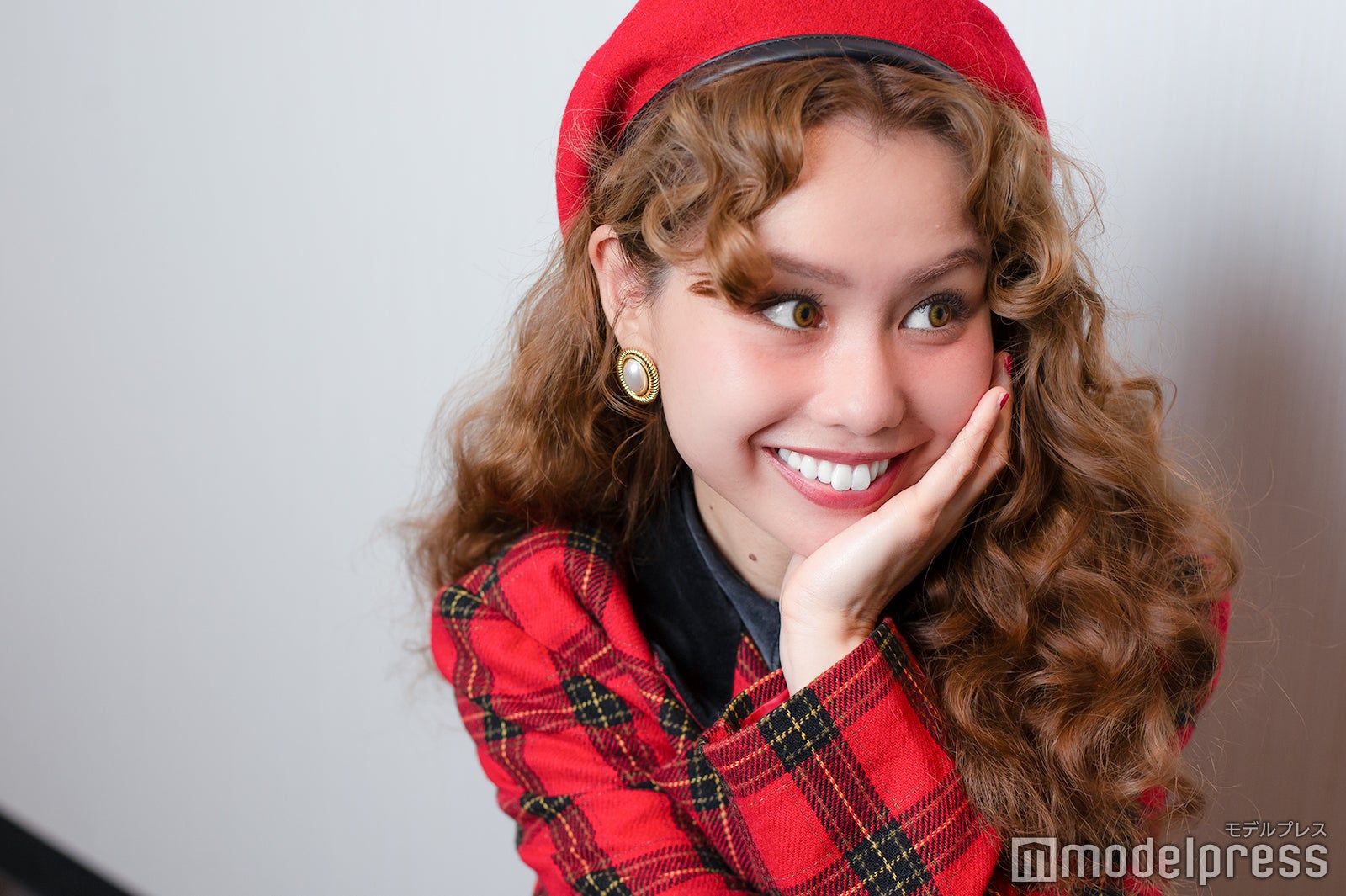 peco（C）モデルプレス