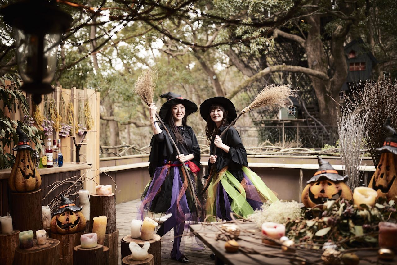 魔女のホテルステイ／画像提供：星野リゾート