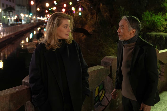 カトリーヌ・ドヌーヴ、堺正章(C)L. Champoussin /M.I. Movies / (C)「SPIRIT WORLD