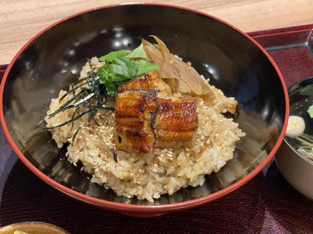 玉子焼きとうなぎがドーン！奈良でしか食べられない？「ボリューム満点丼」とは