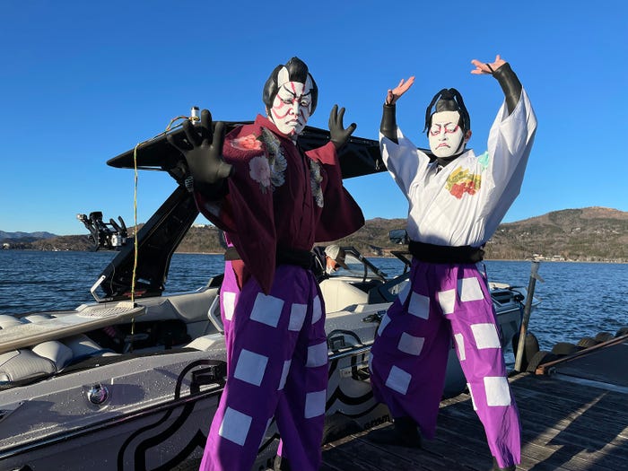 数原龍友&佐野玲於/「1分入魂 新春SP」(1月放送)「歌舞伎×サーフィン」より(C)日本テレビ