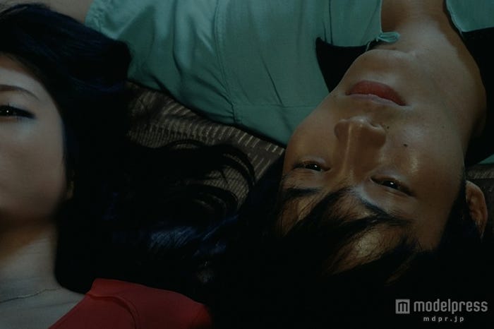 NTTドコモ「dヒッツ」新CM3部作「涙」編