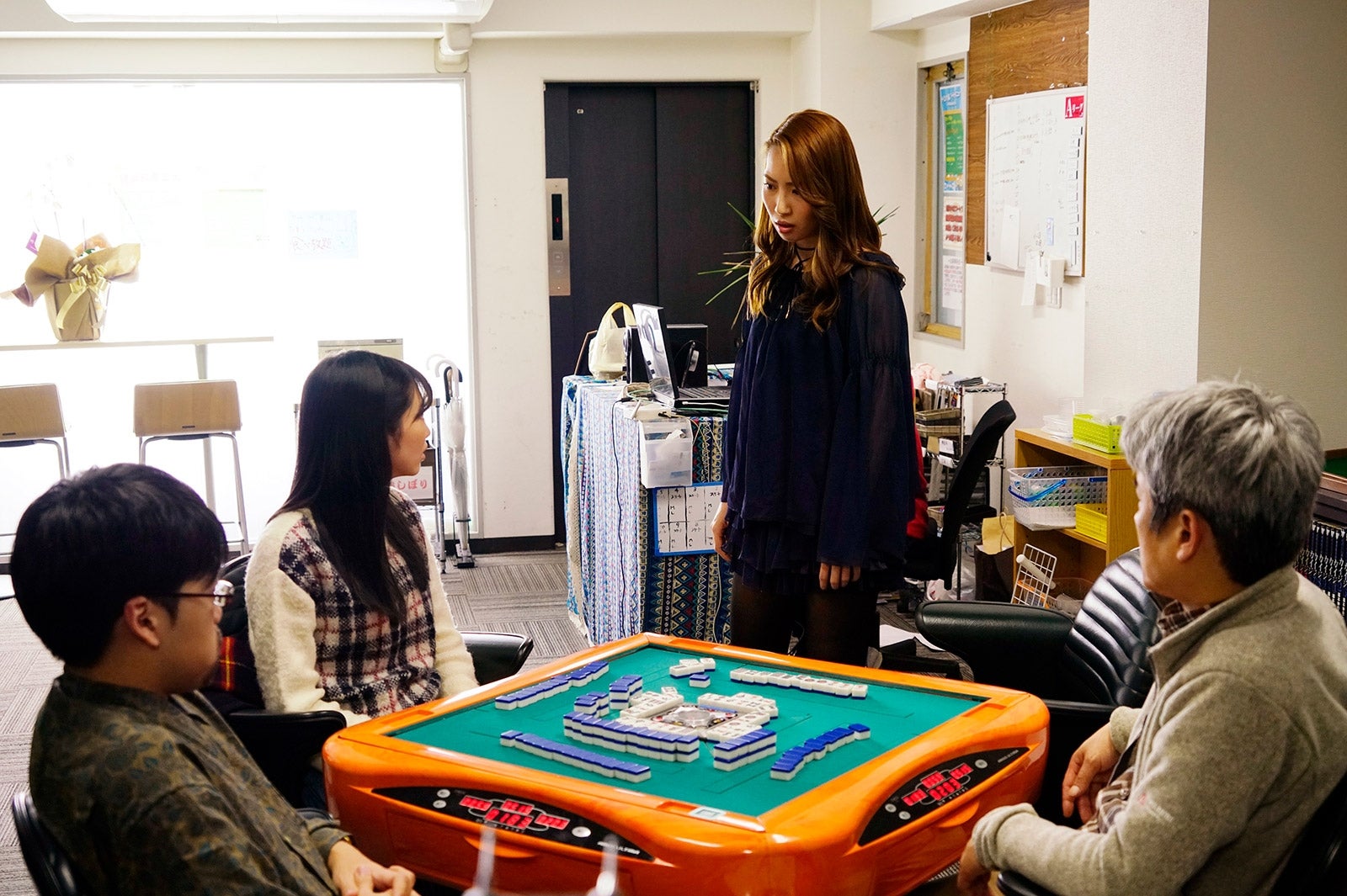 映画「女流闘牌伝aki-アキ-」より（C）2017花崎圭司・大崎充／竹書房／「aki」製作委員会