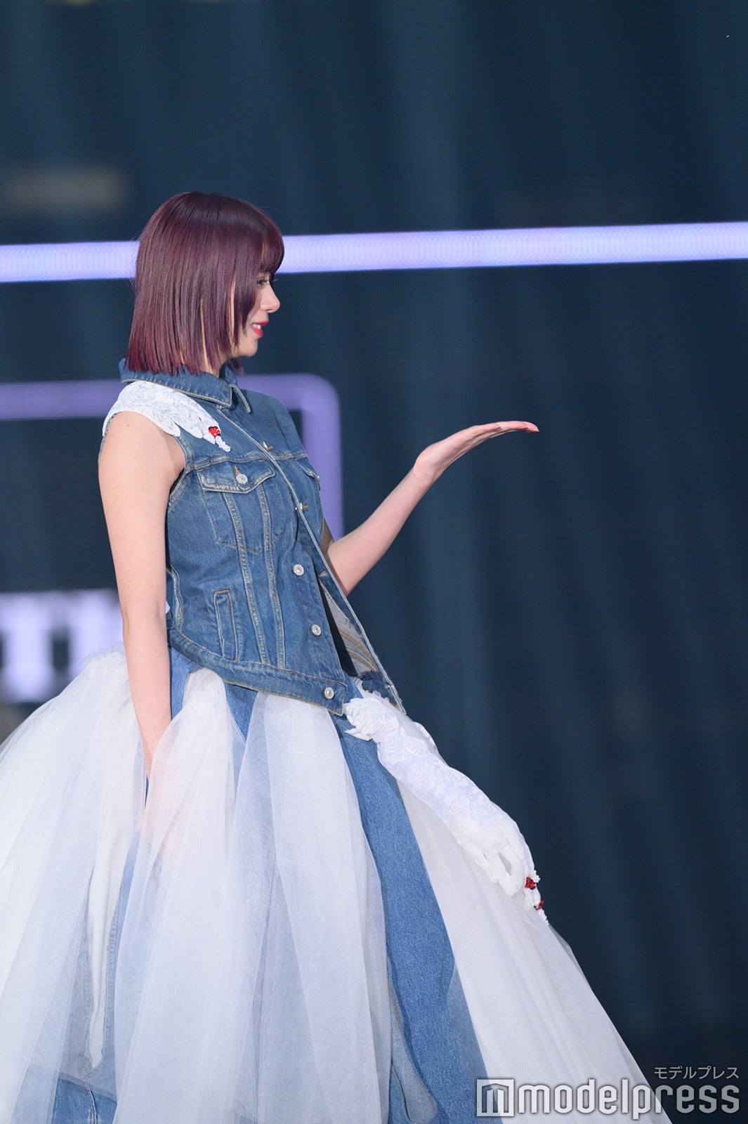 （C）モデルプレス