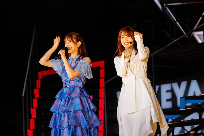 佐々木久美、菅井友香『W-KEYAKI FES.2021 DAY-3』/撮影:上山陽介
