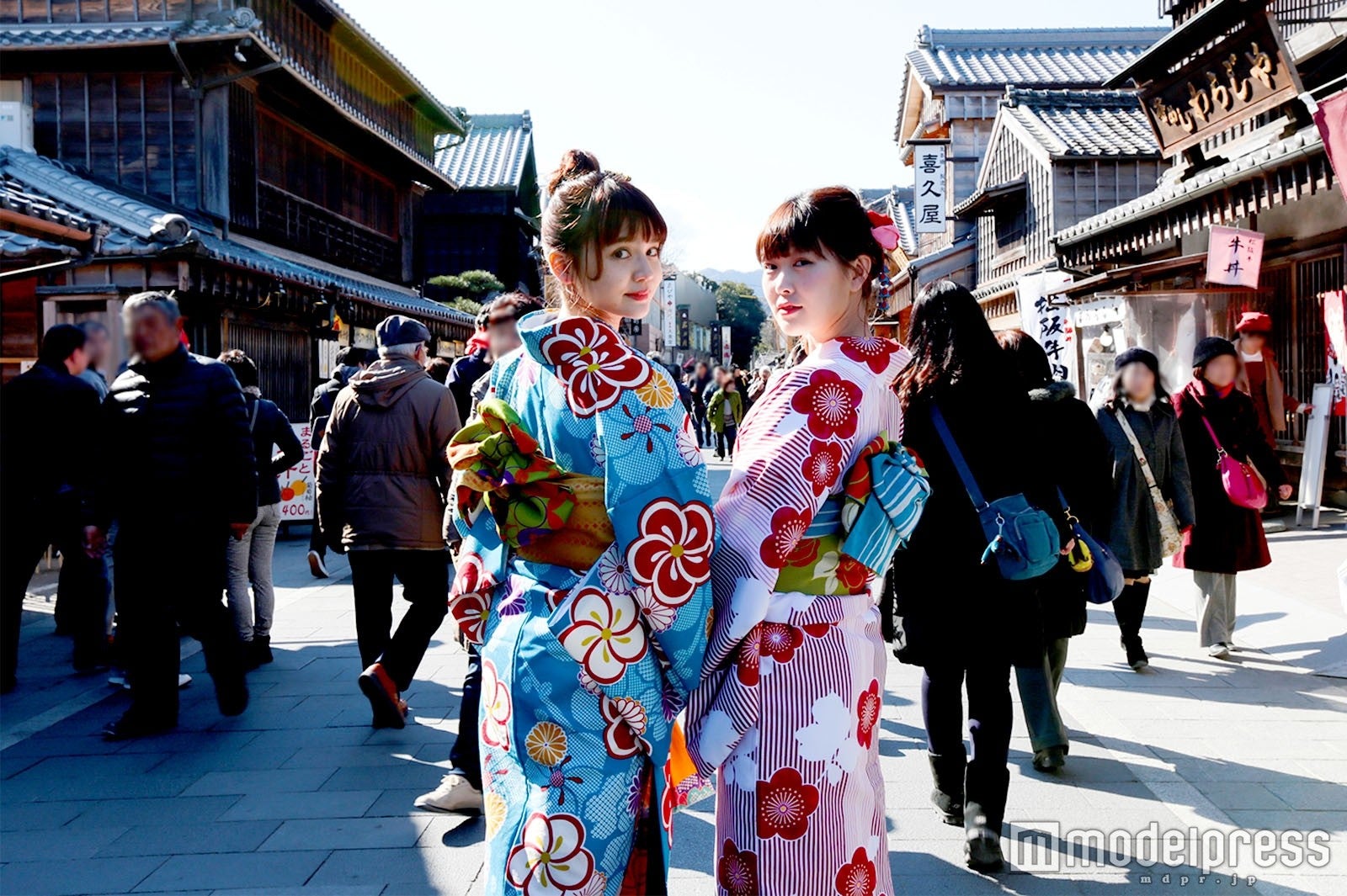 着物を着て伊勢神宮へ／モデル：村田倫子、柴田ひかり（C）モデルプレス