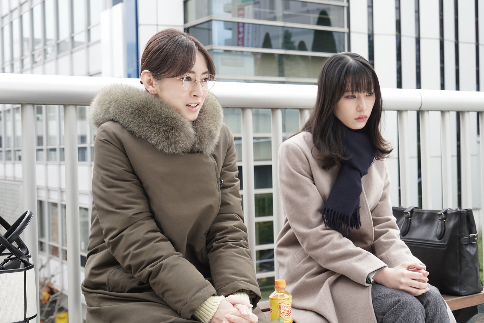 北川景子、南沙良 「女神の教室～リーガル青春白書～」第5話より（C）フジテレビ