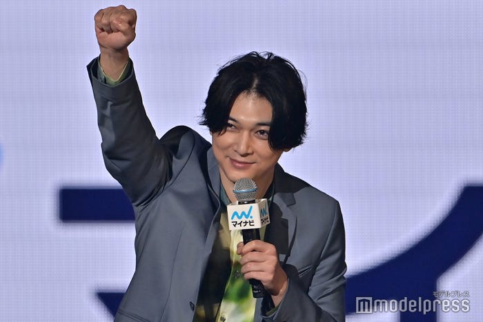 吉沢亮(C)モデルプレス