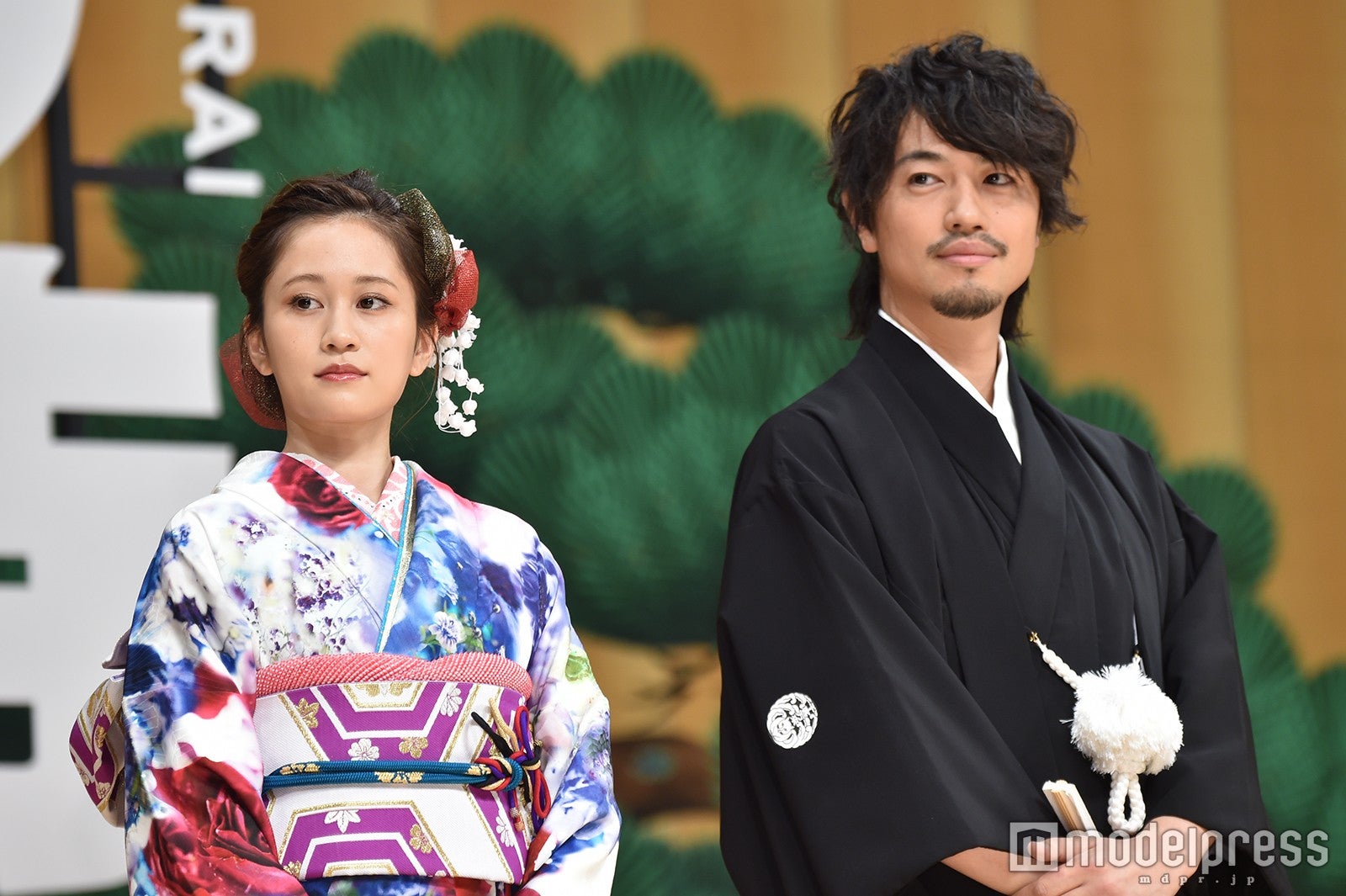 前田敦子、斎藤工（C）モデルプレス