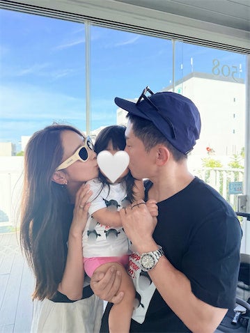 近藤千尋、夫・ジャンポケ太田＆娘とのラブラブ家族ショットに反響「愛が溢れてますね」