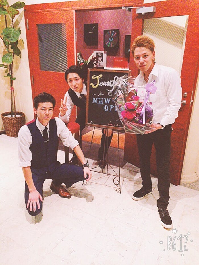 学生時代にbarをオープンした時の様子(提供写真)