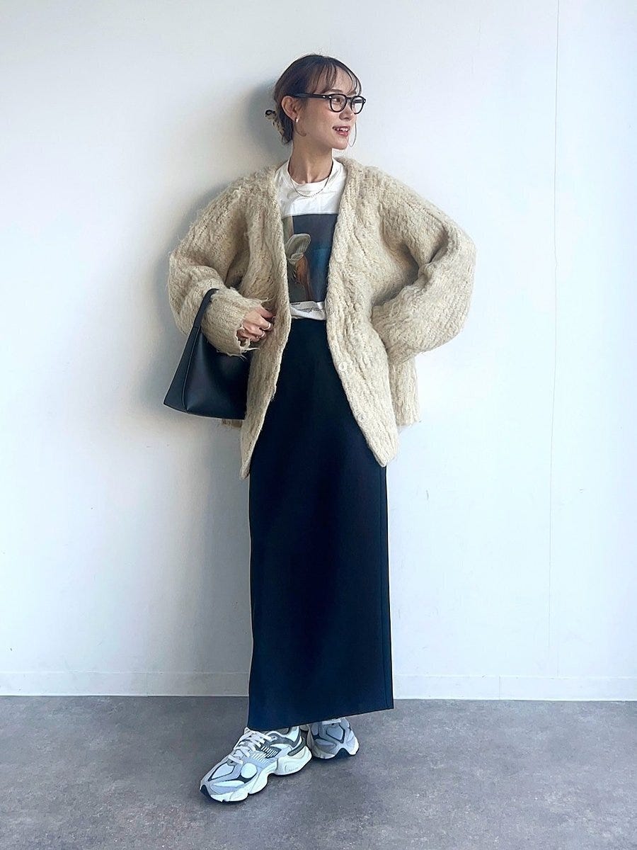 黒スカートコーデ5