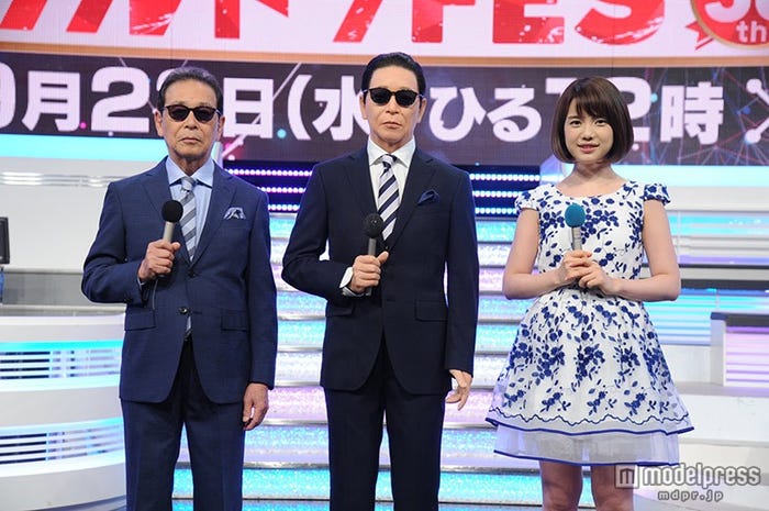 タモリ、タモリ人形、弘中綾香アナウンサー/画像提供:テレビ朝日
