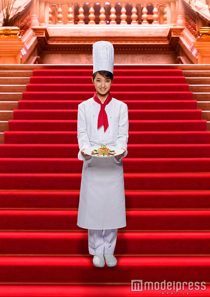 剛力彩芽、初のコックコート姿を披露(画像提供:テレビ朝日)