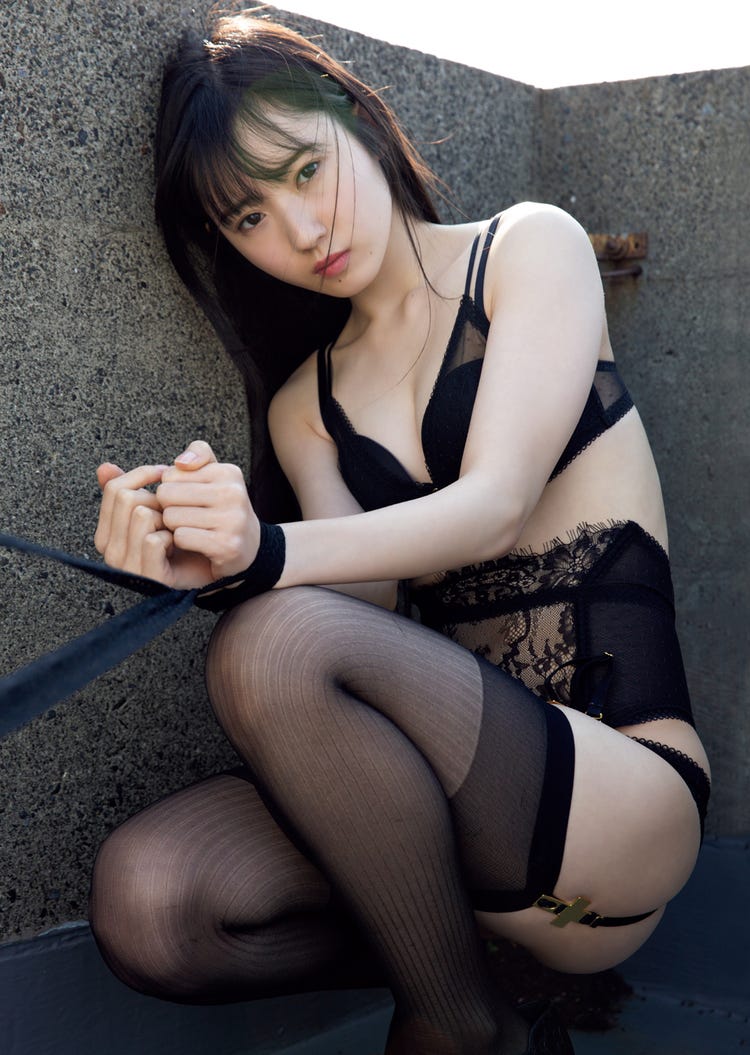 女子大生パンティー ストッキング姿