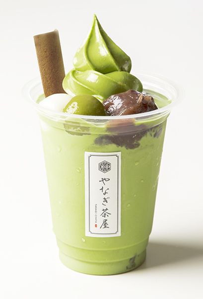 抹茶あずき白玉フロート￥750／画像提供：クリエイト・レストランツ