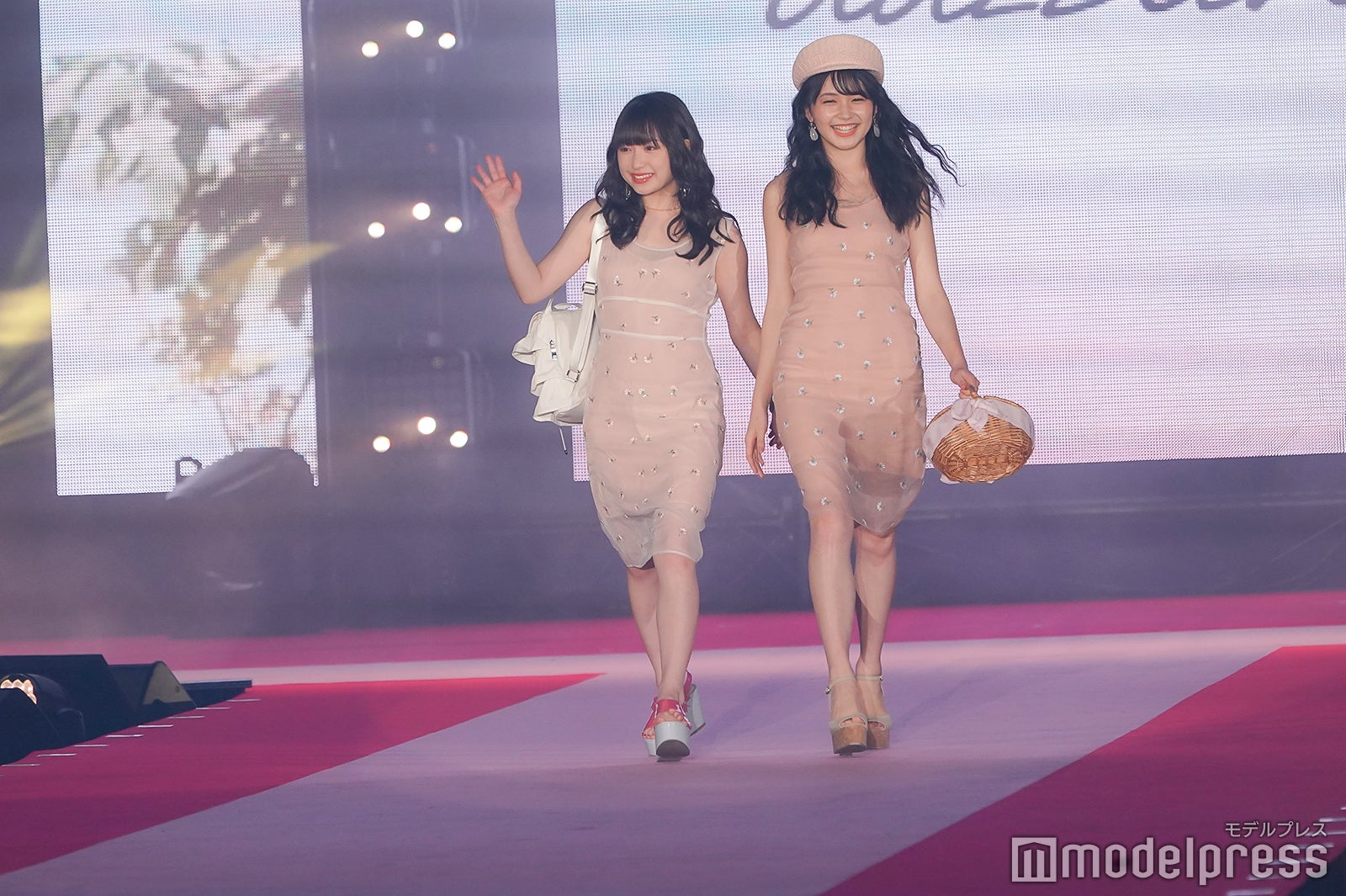 吉田凜音＆久間田琳加（C）モデルプレス