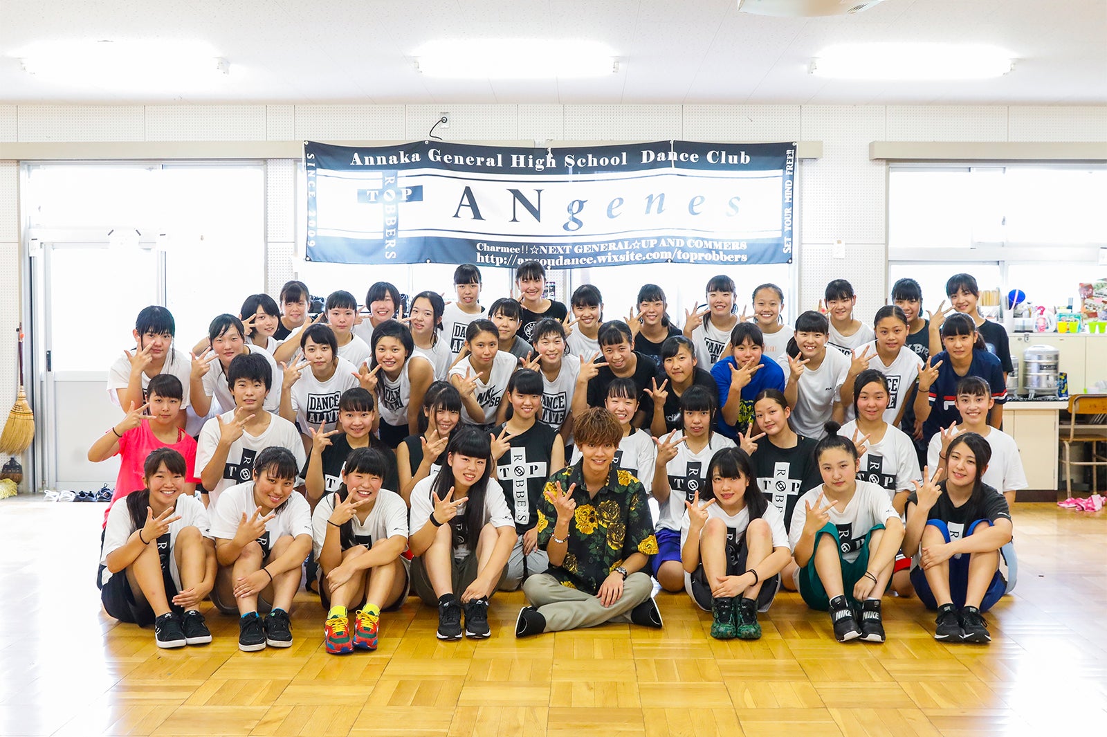 片寄涼太、「8代目TOP ROBBERS」に訪問（C）AbemaTV／撮影：荒金大介、内野秀之