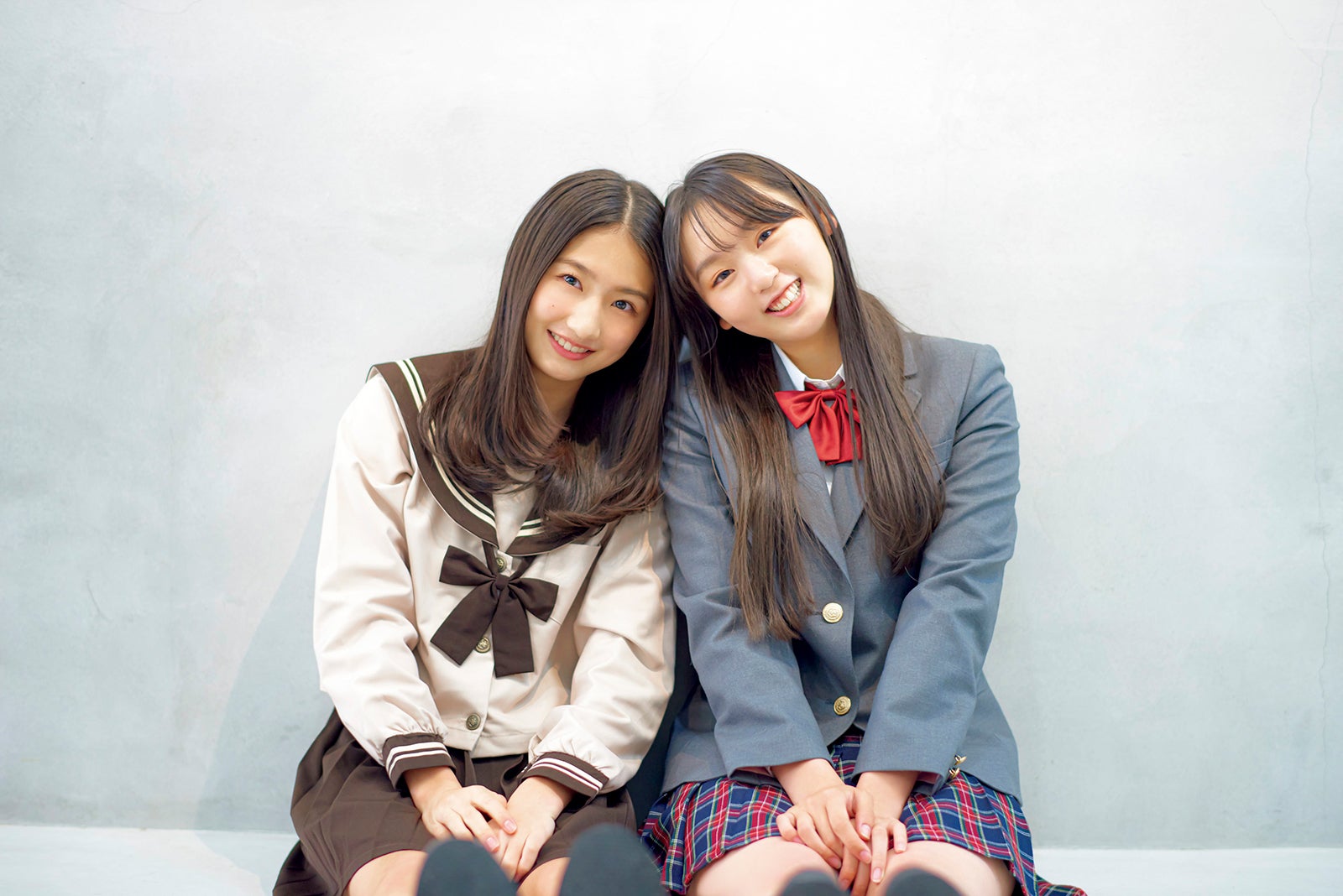 塩月希依音、泉綾乃（C）田川雄一、光文社