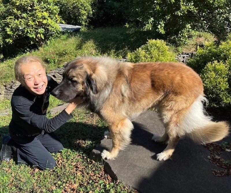假屋崎省吾 周りに驚かれる愛犬を公開 親バカですみません モデルプレス