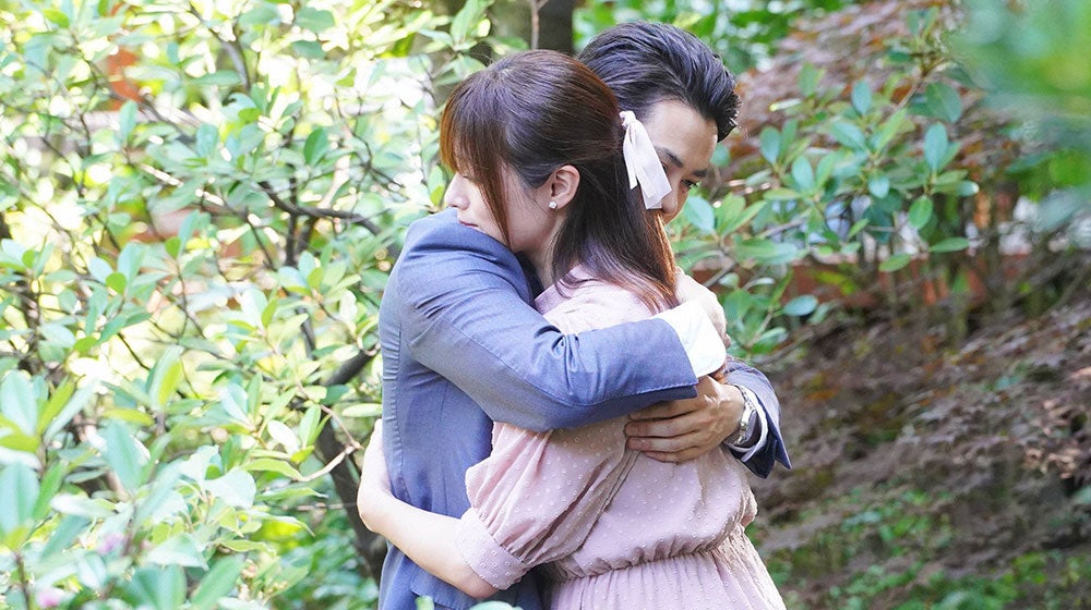 瀬戸康史、深田恭子（C）フジテレビ