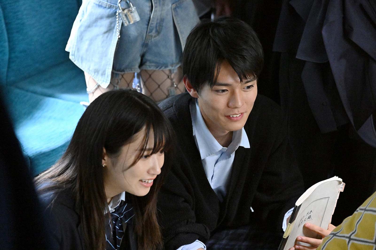 「ペンディングトレイン」小春（片岡凜）に“妊娠説”浮上で考察飛び交う 意味深カット・公式サイトがヒントの鍵？