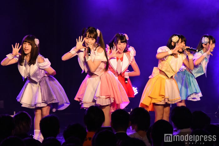 Luce Twinkle Wink (C)モデルプレス