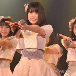 モデルプレス - 【AKB48公演レポ】「やっぱりチーム8」悔しさ糧にパワーアップした結束力 グループ史上初の試み、メンバー振り付け曲も<その雫は、未来へと繋がる虹になる。>