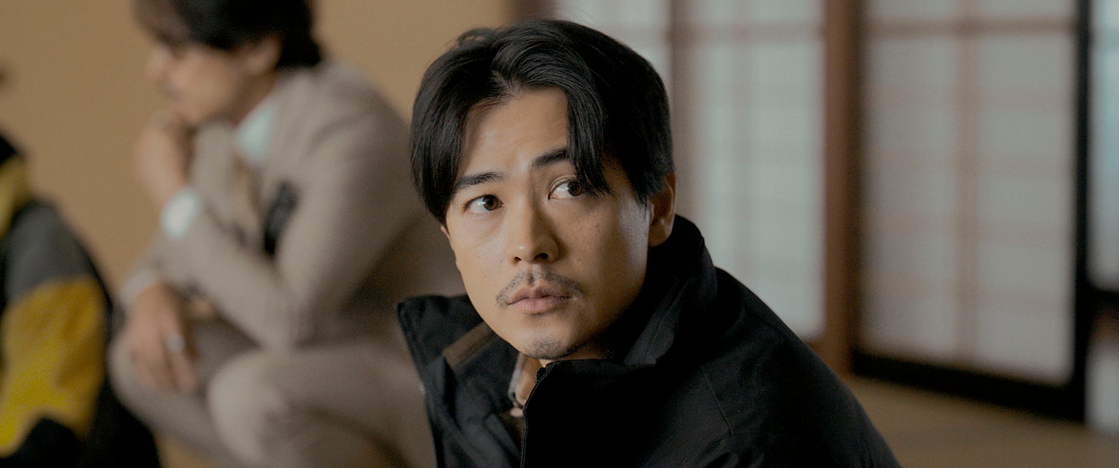 成田凌（C）2026 #VIRAL PRODUCTION COMMITTEE